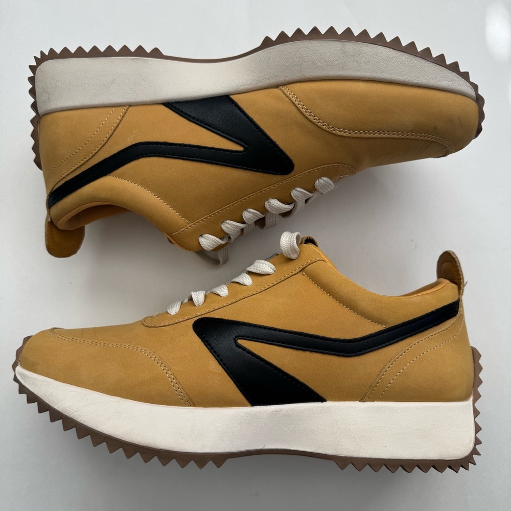 DV Dolce Vita Bossy Gold Platform Sneakers Black Mustard Shoes Women’s 10